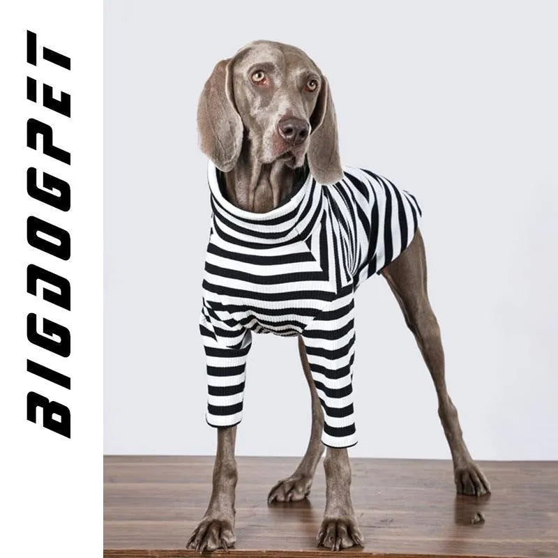 Large dog thin inner matching coat polyester dog clothing in black and white, sizes M L XL XXL XXXL including sizes 7 through 12 for dressing dogs during colder seasons