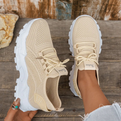 Women's Flyknit mesh casual sports shoes with flat heel and round toe in multiple colours