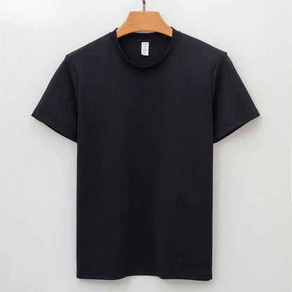 Short sleeves solid colour T-shirt with straight cut and non-iron fabric.