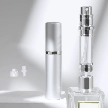 Compact perfume vaporizer in various colours with leak-proof design