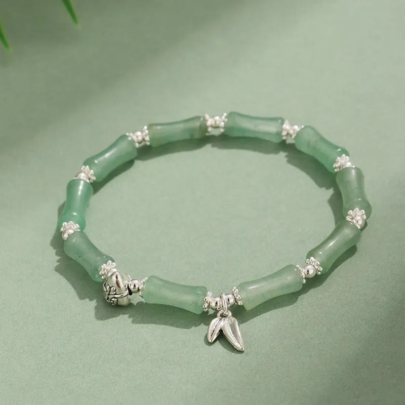 Green aventurine bamboo strawberry crystal bracelet with mixed natural stones and adjustable closure