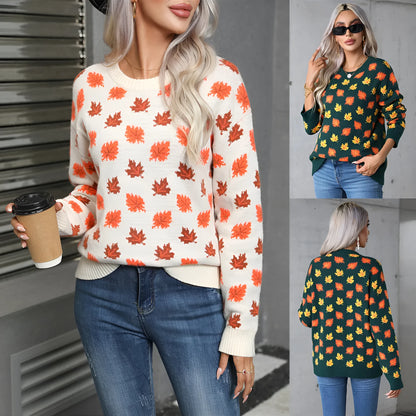 Maple leaf Christmas loose knit pullover sweater in beige or dark green with contrast colour detail