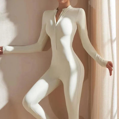 Seamless women's yoga jumpsuit with zipper for fitness and casual wear in various colors