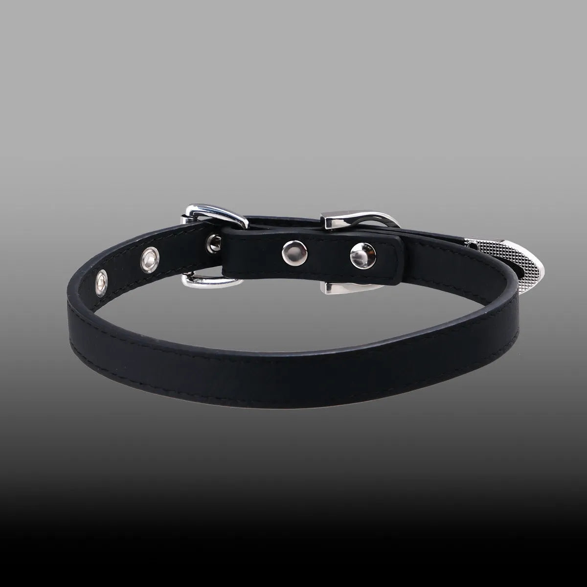 Black genuine cowhide leather collar with alloy pendant, adjustable 41-50cm perimeter