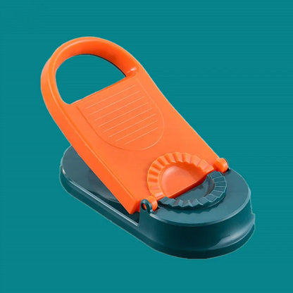 Ergonomic dumpling press tool made of food-grade plastic for easy and convenient homemade dumplings