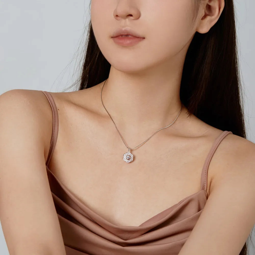 925 sterling silver flower shape necklace for women with platinum electroplated finish and geometric floral pendant