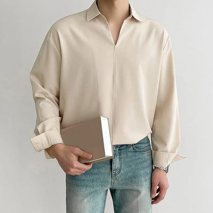 Men's loose fit casual pullover shirt in solid colour with long sleeves and non-ironing fabric