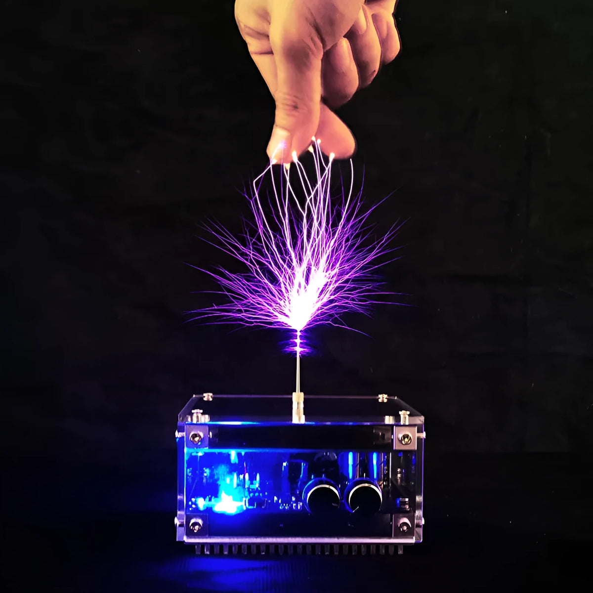10cm vinyl record Bluetooth music Tesla coil with copper substrate and long arc mode