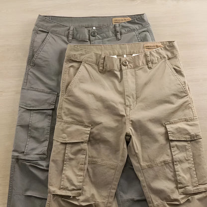 Men's multi-pocket labour protection trousers in solid colour with cropped length design
