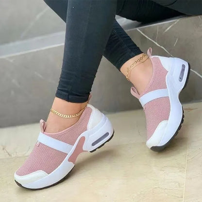 Women's lightweight flat sneakers in mesh with a rubber sole, shown in multiple colours.