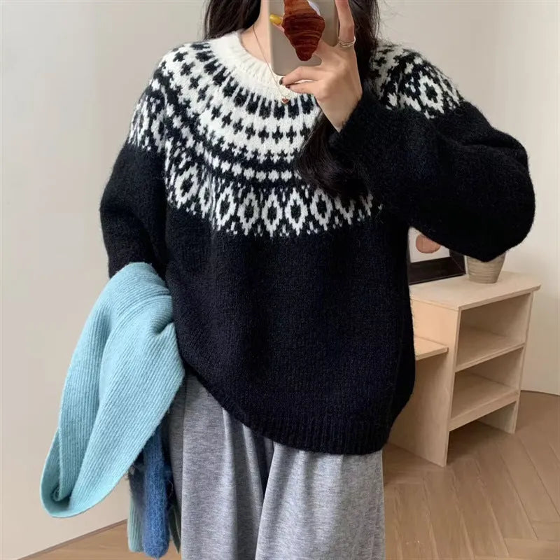 Round neck Christmas knitwear top in brown, red, or black with geometric pattern, long sleeves, loose fit, and 50cm length