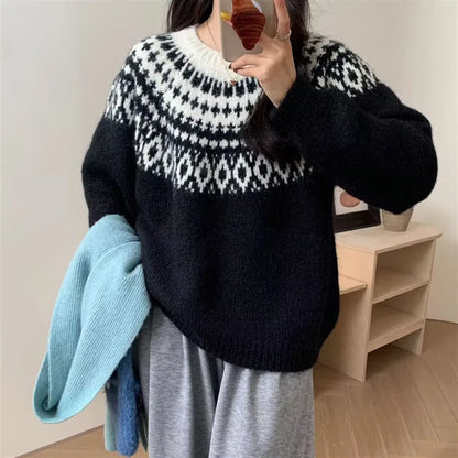 Round neck Christmas knitwear top in brown, red, or black with geometric pattern, long sleeves, loose fit, and 50cm length