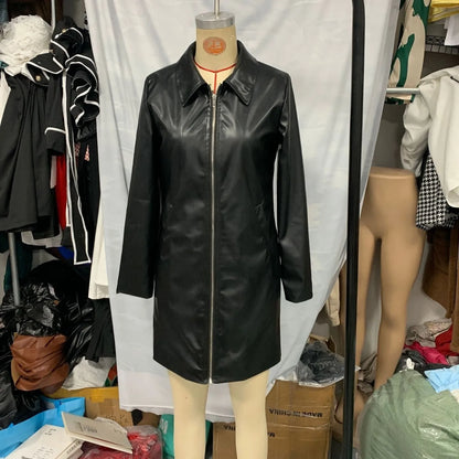 Women's black leather-look polyester jacket with long sleeves and medium length