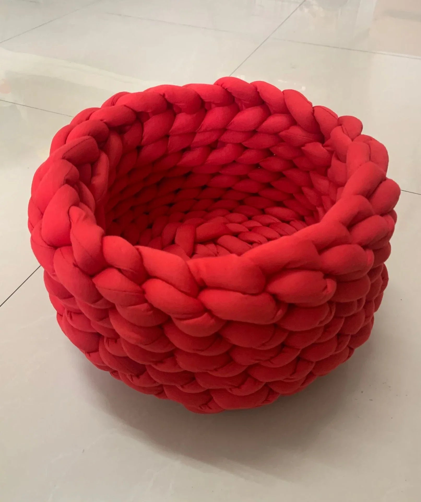 Cozy Cat Bed: Plush, Warm, and Stylish Pet Nest in Various Colors and Sizes