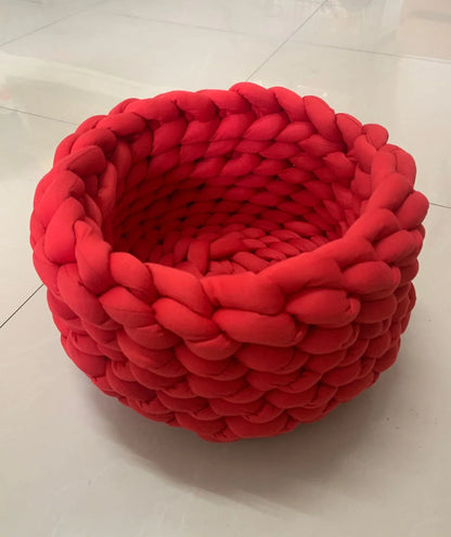 Cozy Cat Bed: Plush, Warm, and Stylish Pet Nest in Various Colors and Sizes