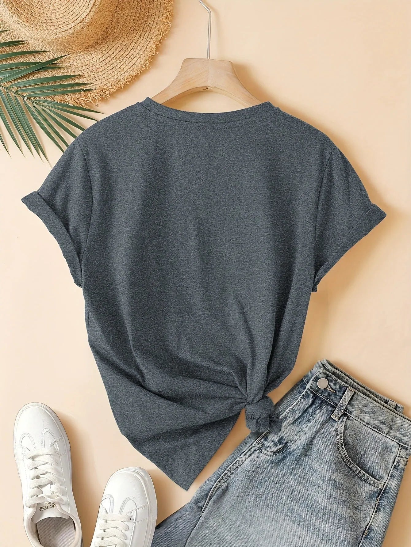 Women's art retro pure cotton short sleeve T-shirt in blue.