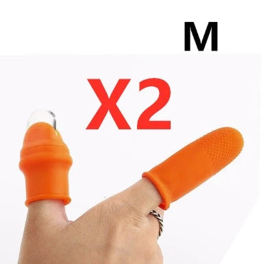 Silicone thumb protector with sharp curved blade for effortless vegetable, fruit, and crop harvesting in the garden or farm