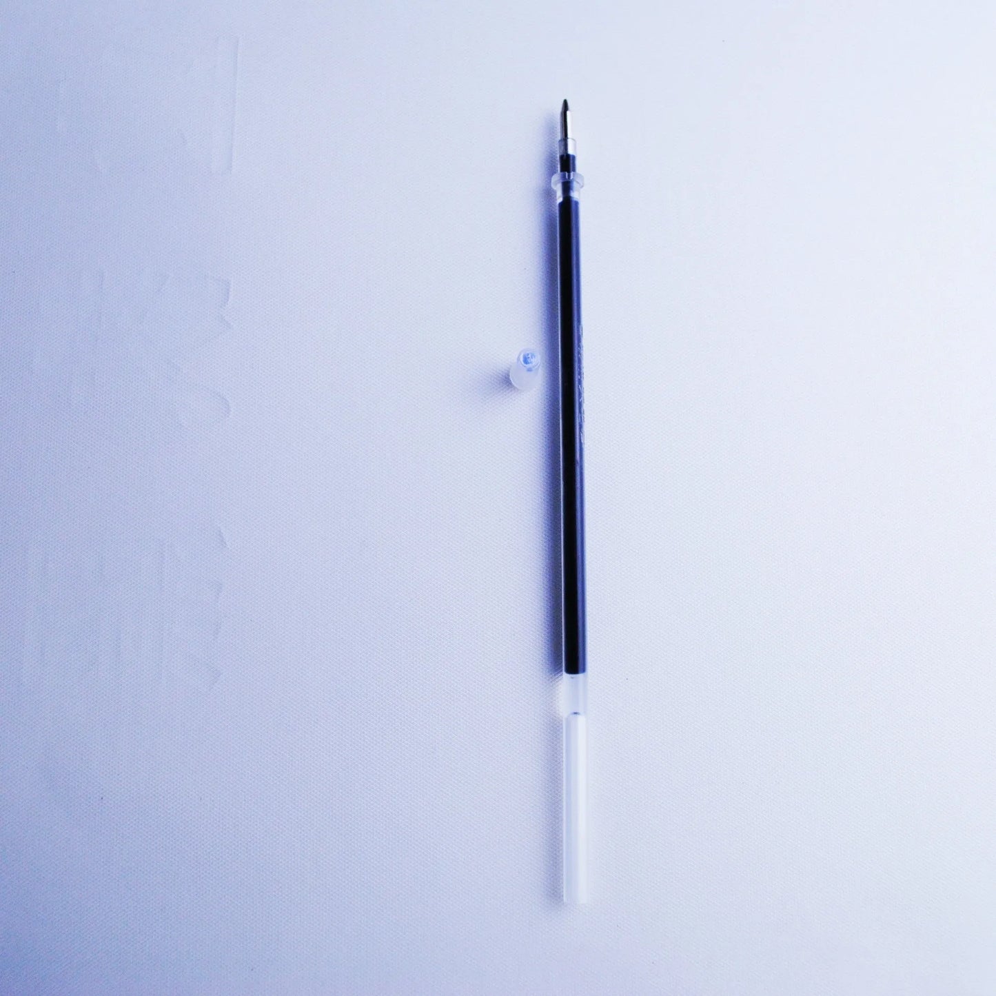 Automatic fading pen with 0.5mm tip, 130mm plastic body, and 8 blue ink refills set