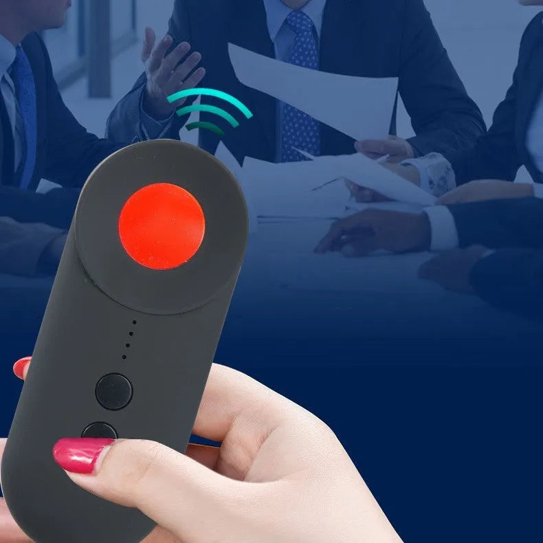 Black anti-car GPS detector with Micro USB port, measuring 93.8mm, for signal detection from 5cm to 3m range