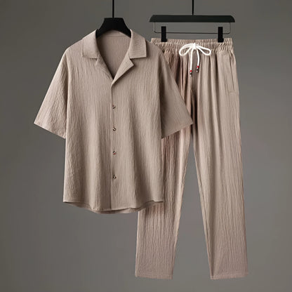 Men's Chinese style casual two-piece sportswear set with short sleeve top and trousers