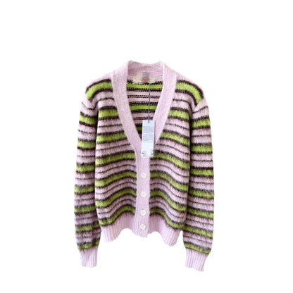 Pink wool knitted cardigan sweater with round neck and contrast colour socialite style details