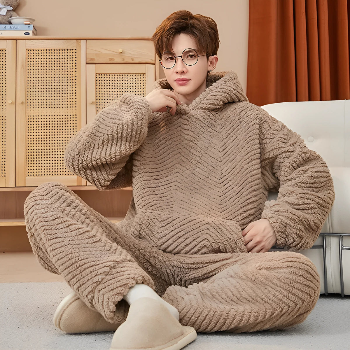 Men's coral fleece pyjama set in grey, two-piece polyester suit with top and pants, sizes L to 3XL