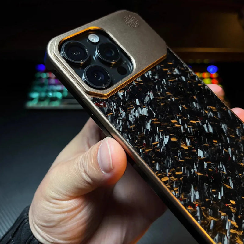 Frameless Metal Aromatherapy Phone Case with Forged Fiber Pattern and Magnetic Charging for iPhone 15 Pro, 16 Pro Max, 16, 16 Pro, Aluminium Alloy, Desert or Titanium Colour