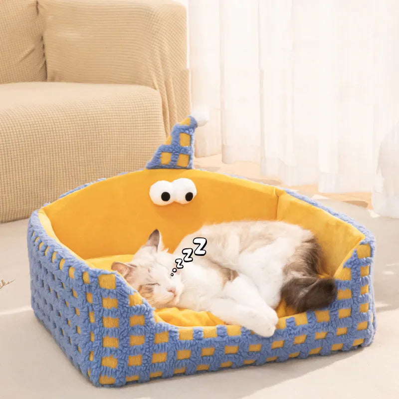 Triangular pet sleeping nest with removable cover in green, purple or yellow colours for cats