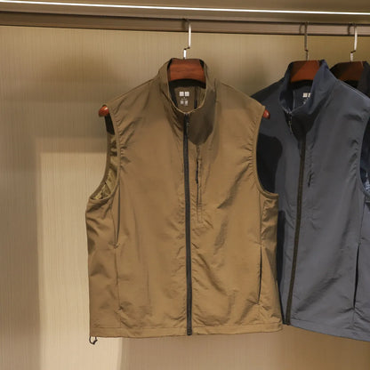 Men's straight-cut nylon vest cardigan in army green with side pockets