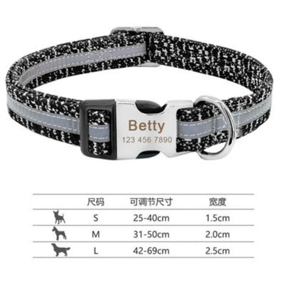 Adjustable dog collar in black, green, or rose red with buckle fastening in small, medium, or large sizes