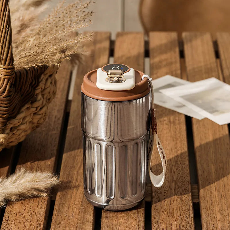 Digital thermal insulated bottle with temperature display and handle, stainless steel construction, 450ml capacity