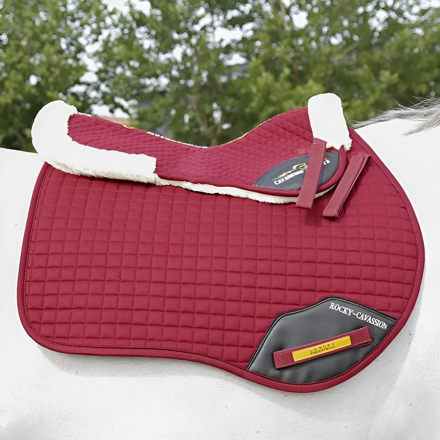 Wool equestrian saddle pad for riding and cycling shock absorption in four colour options