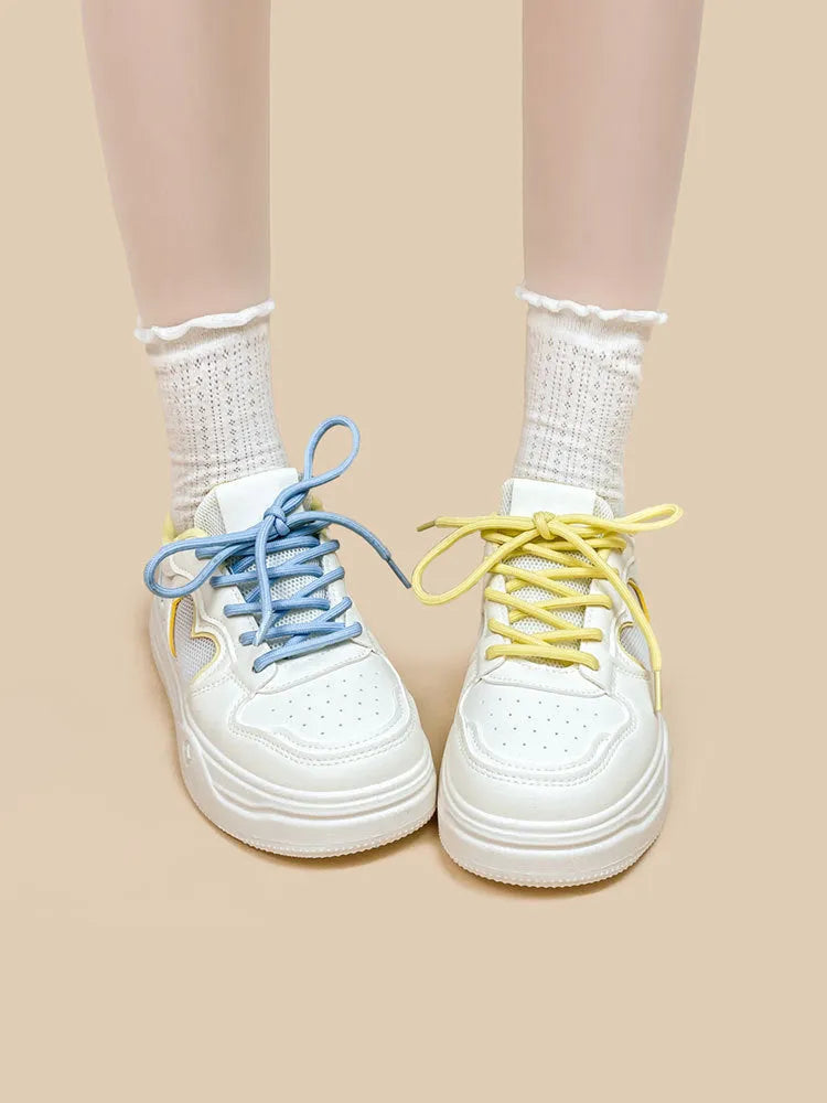 Summer mesh breathable sports casual sneakers for youth and children, Korean version lace-up design with microfiber upper, EVA insole and rubber sole, available in Meow Rabbit Sea Salt Cheese colour with cross straps and round toe style.