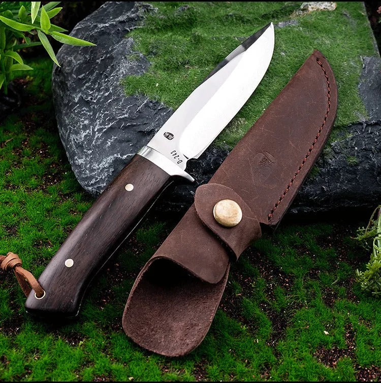 Portable Survival Knife with leather holster for outdoor defence