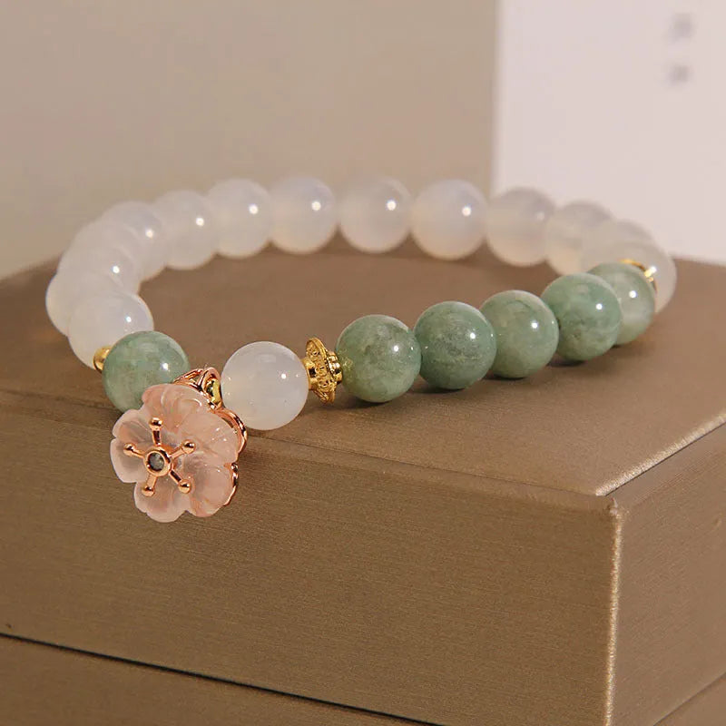 Emerald agate crystal bracelet for women with floral jade design and white agate stones, casual style jade bracelet with flower shape, natural stone bracelet with pink accents and adjustable sizing