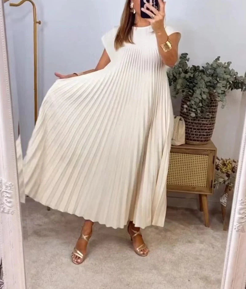 Elegant pleated high-waist long dress in a variety of classic and on-trend colours
