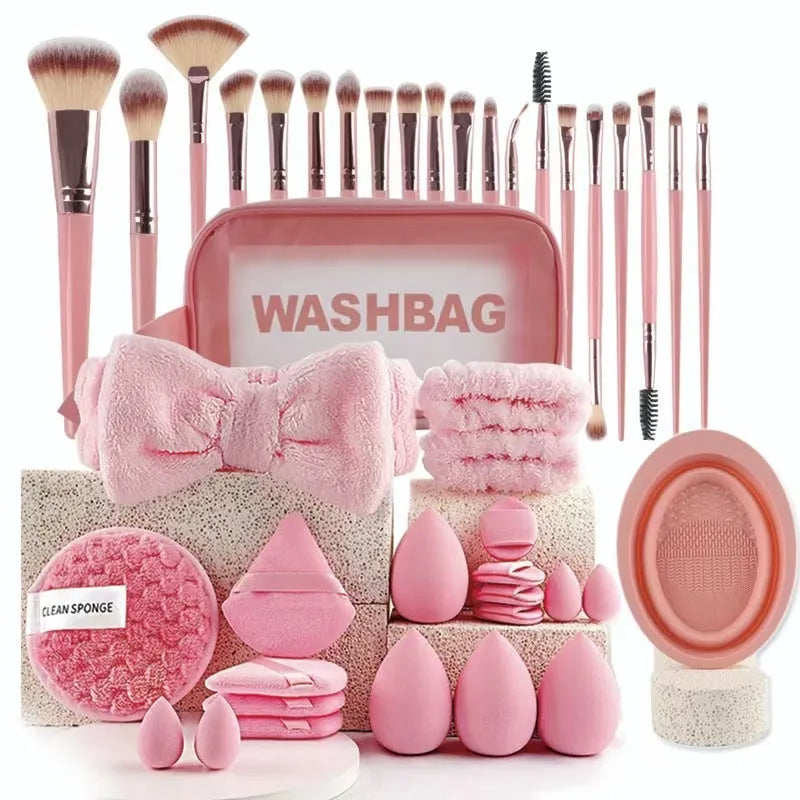 Beauty tool set with hydrophilic non-latex tools for facial cleansing and makeup application in various colours