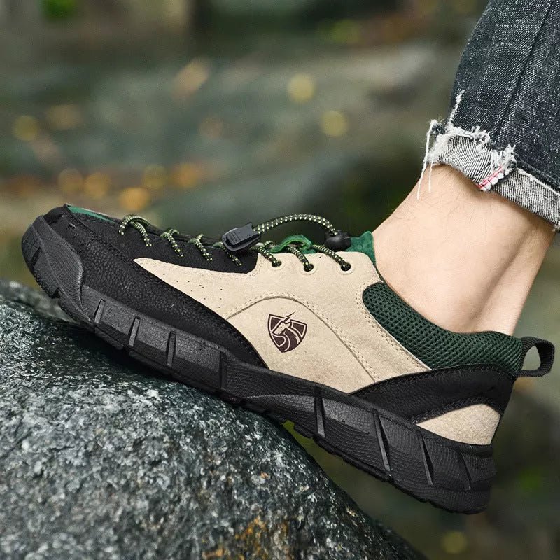 Outdoor Casual Sneaker Mountain Climbing Shoes with wear-resistant rubber sole
