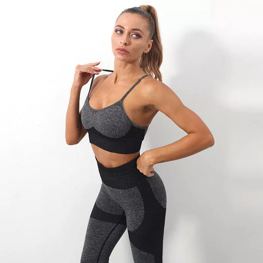 Women's Seamless Knitted Sling Sports Bra Yoga Suit in solid colours for fitness and yoga