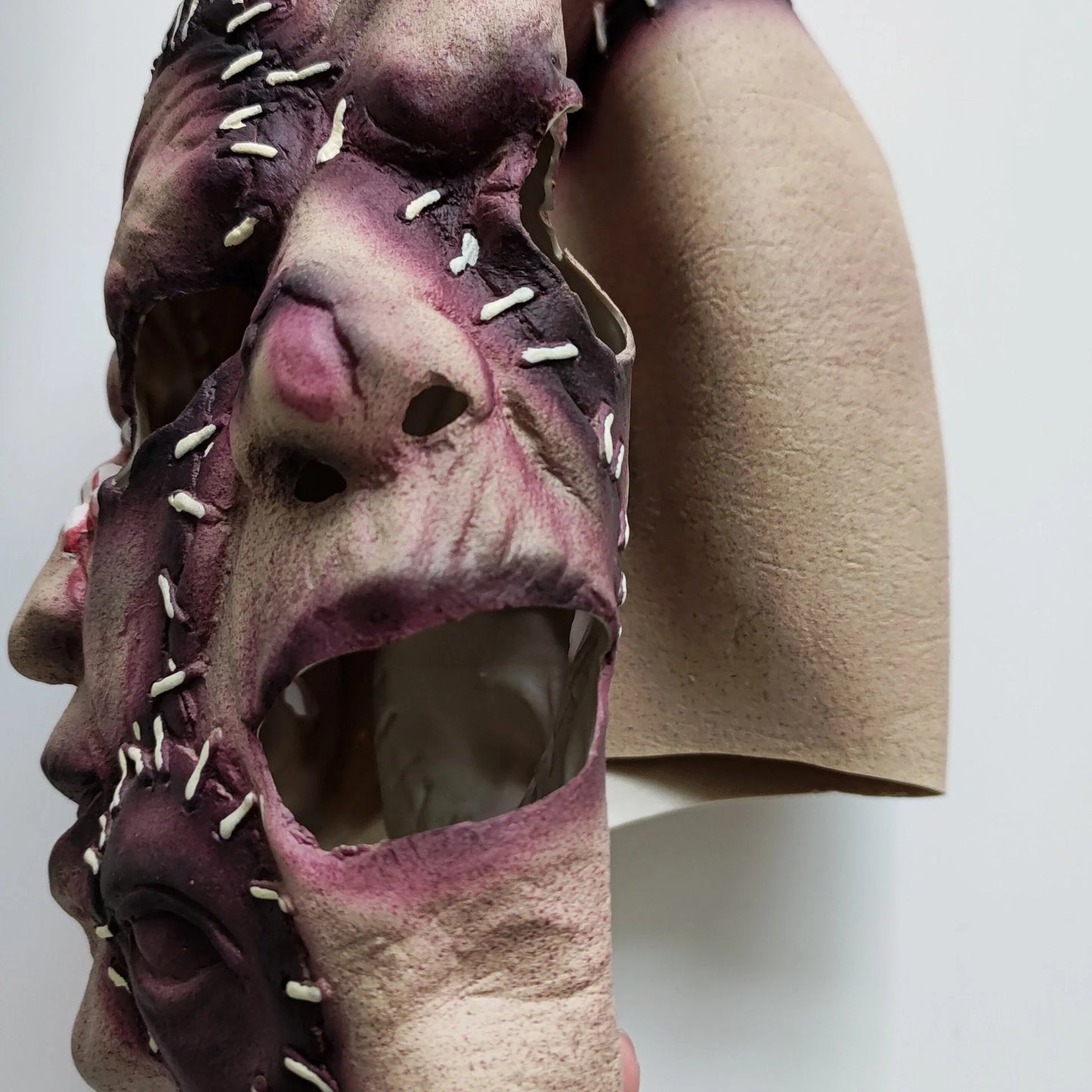 Three-sided grimace horror mask made from 100% natural latex for Halloween and cosplay