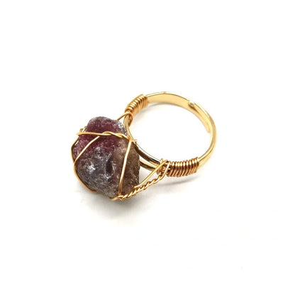 Adjustable hand-wrapped rough stone agate ring in various colours with ethnic design