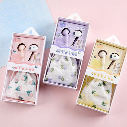 Wired in-ear earphones with round hole or Type-C interface, ABS cable, for mobile phone and computer
