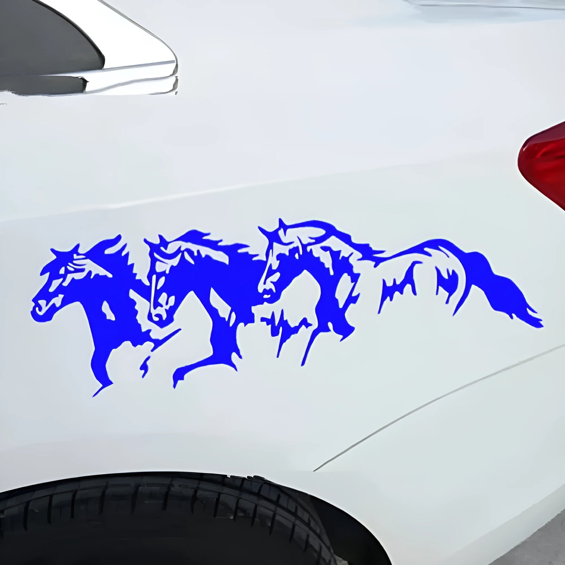 Three Horses auto decal sticker featuring a steed design, shown at 25cm by 8cm size.