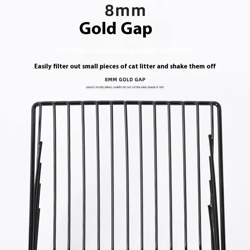 Black metal cat litter scoop with a 0.8cm gap between its tines on a white background.