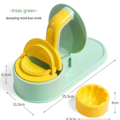 Green plastic dumpling wrapper press machine measuring 25.5cm with moulding mechanism