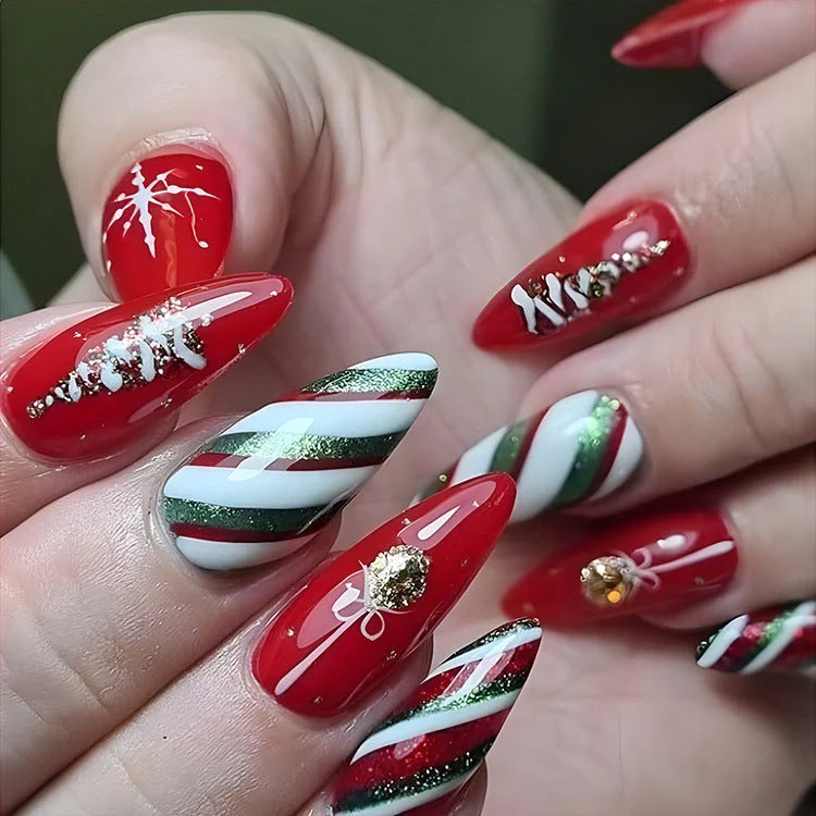 24pcs Christmas false nails with hat striped snowflake design for festive holiday wear