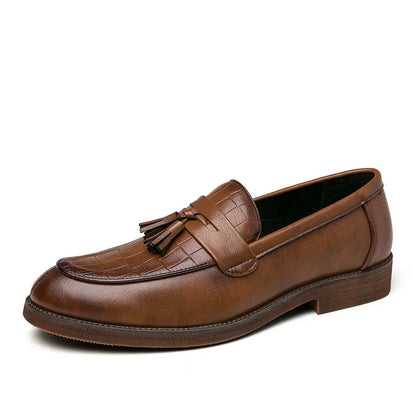 Men's casual leather shoes in black or brown with PU upper, PU sole and round toe, sizes 38-47