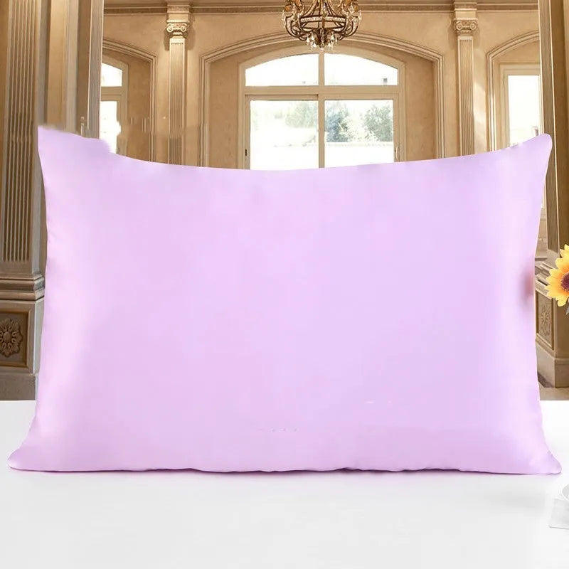 19 M double-sided silk pillowcase in champagne colour showing smooth texture and hem detailing