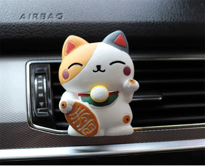 Black and white cat resin car vent aromatherapy clip with essential oil diffuser