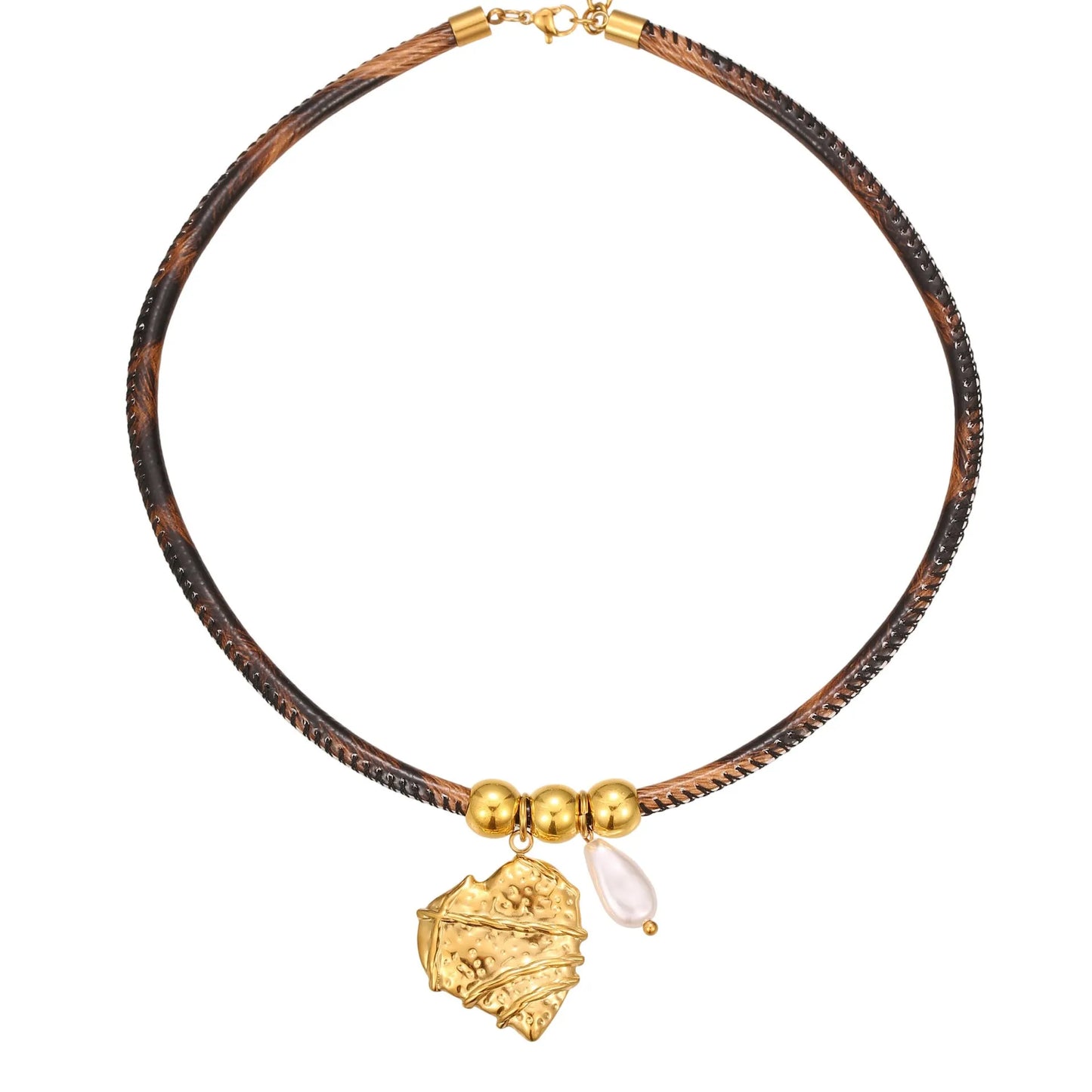 Women's stainless steel necklace with geometric leopard pendant, gold electroplated, on an adjustable chain.